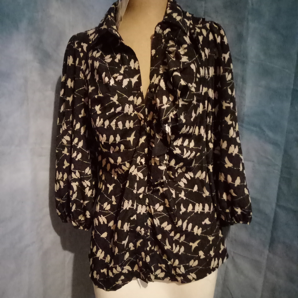 Elegant Black and Cream Women's Blouse NWT